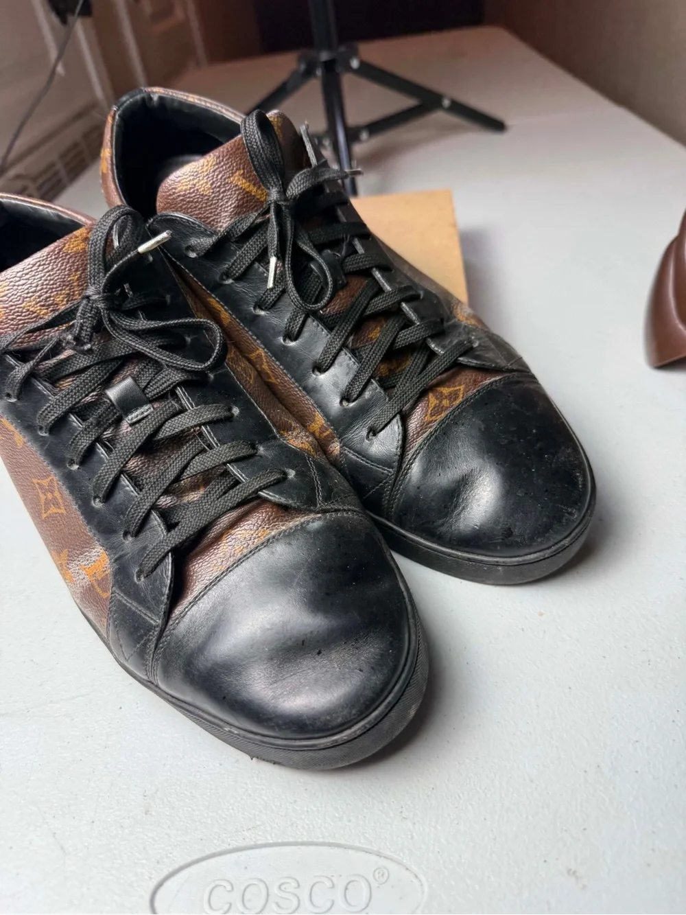 Damage Louis Vuitton Match-Up Sneaker Monogram Brown Sz 10 UK / 11 US CRACKED